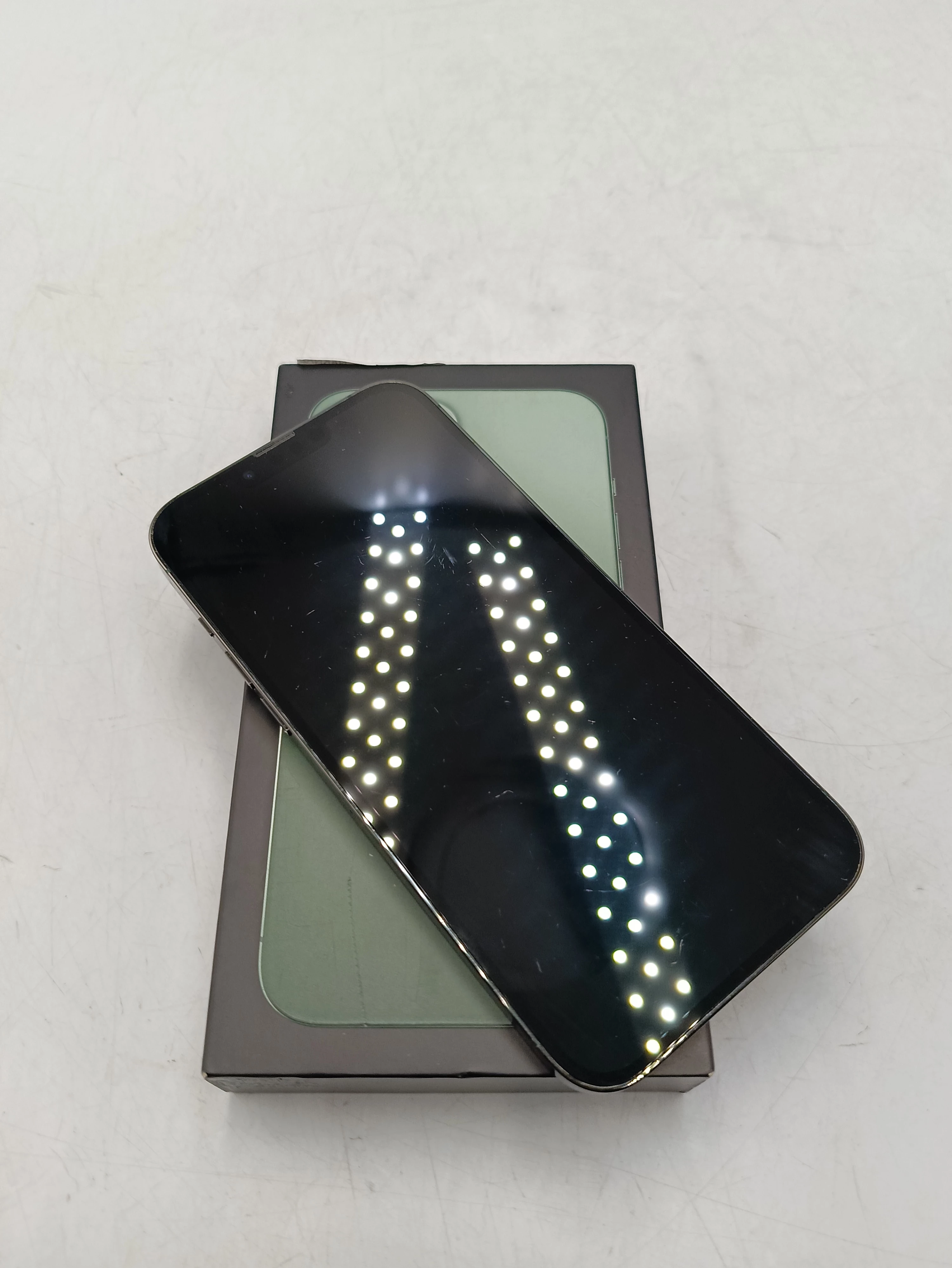 telefon-apple-iphone-13-pro-max-256gb-kondycja-84-opis-pamiec-ram-202865-214117