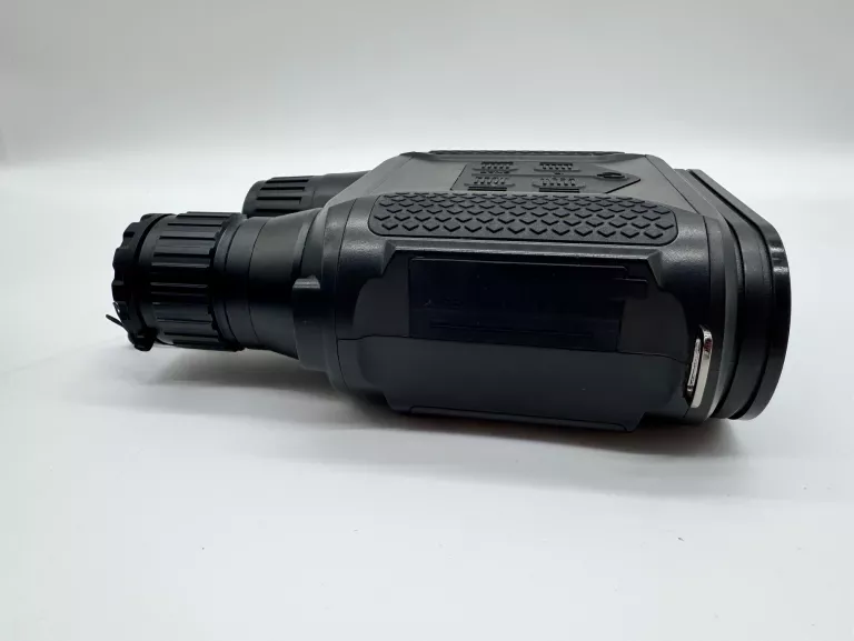 noktowizor-cyfrowy-400m-8gb-nw-001-zasieg-w-ciemnosci-40000