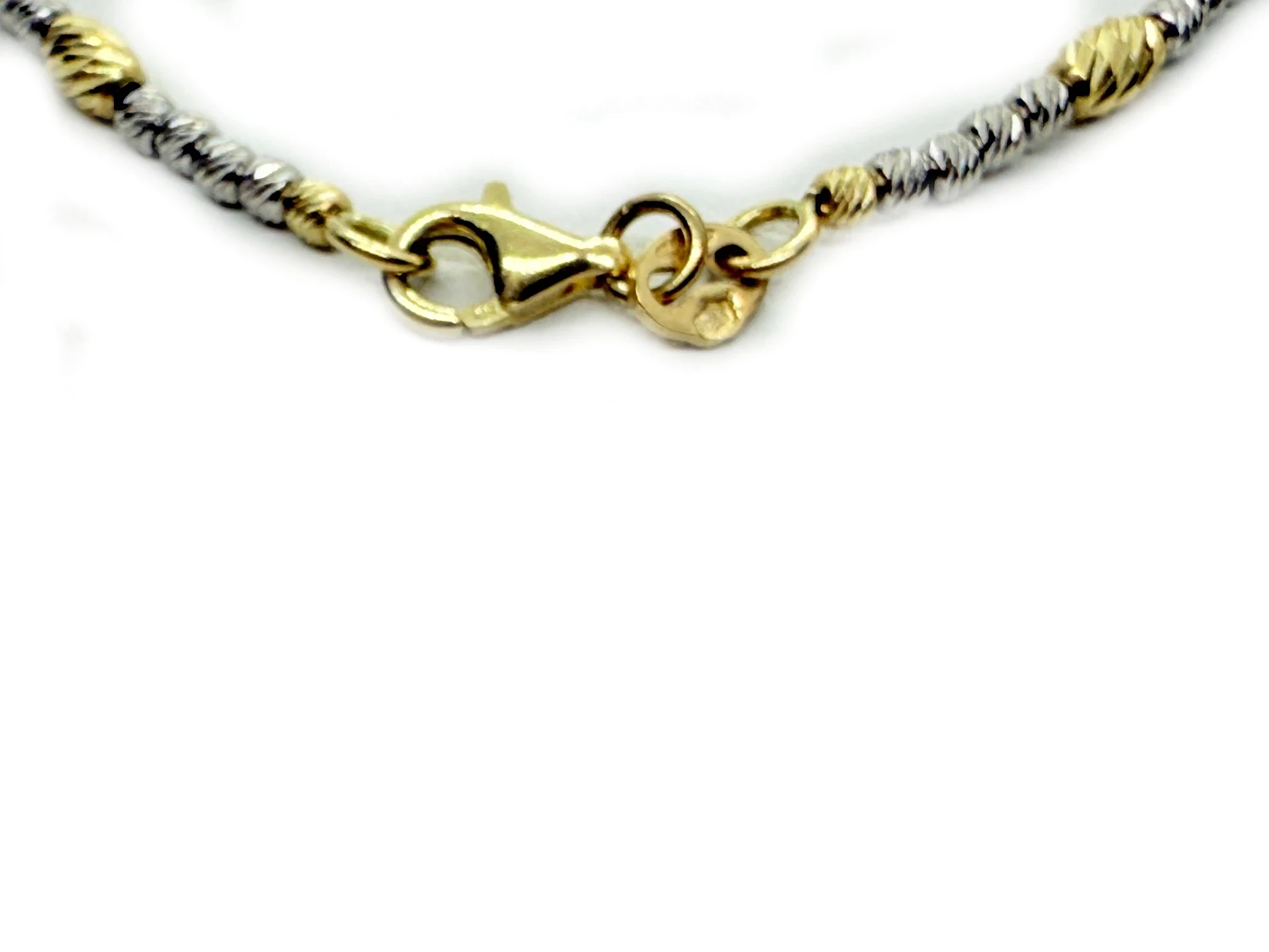 bransoletka-biale-zloto-kuleczki-material-15835-4