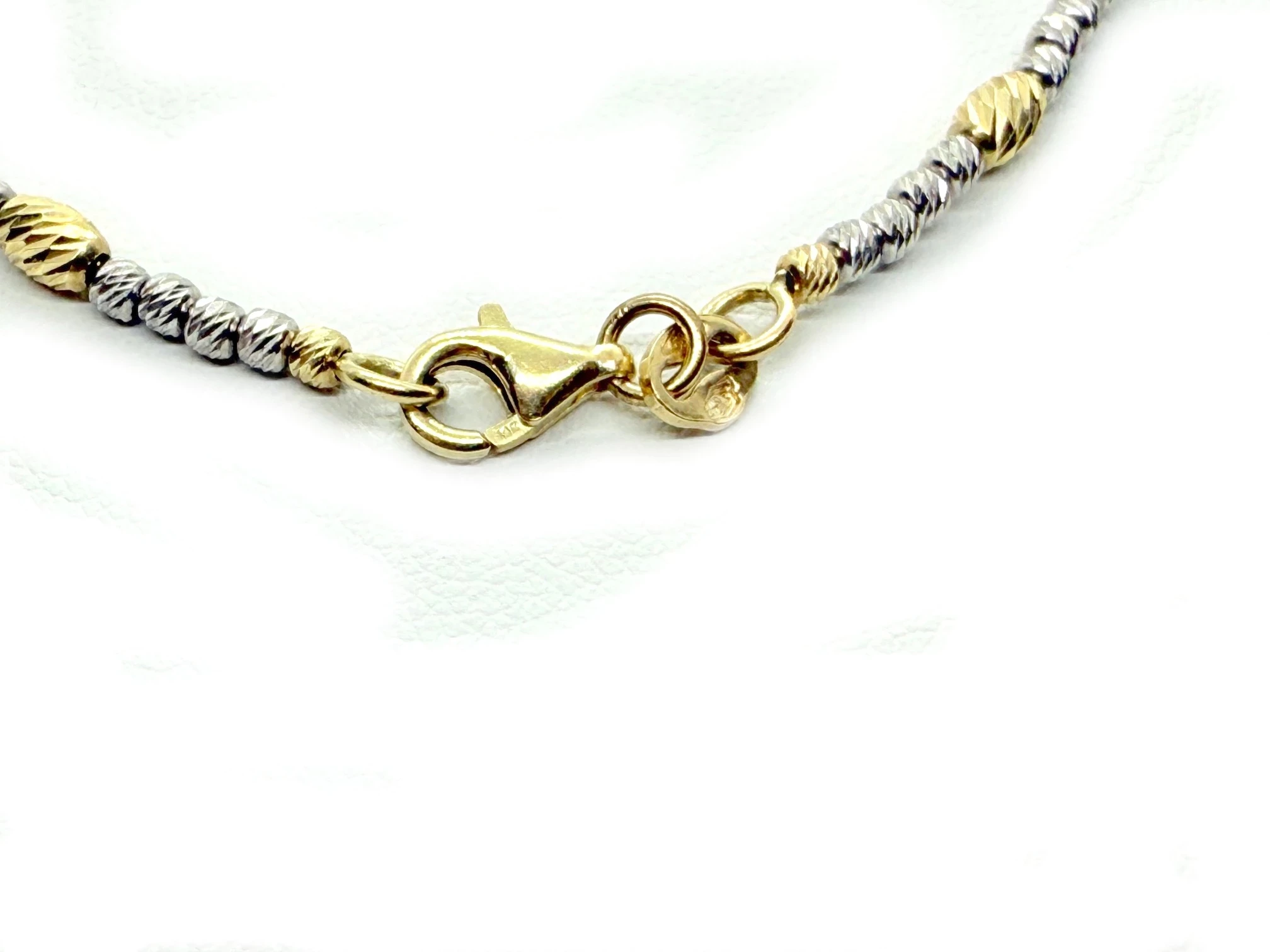 bransoletka-biale-zloto-kuleczki-rodzaj-2205-2