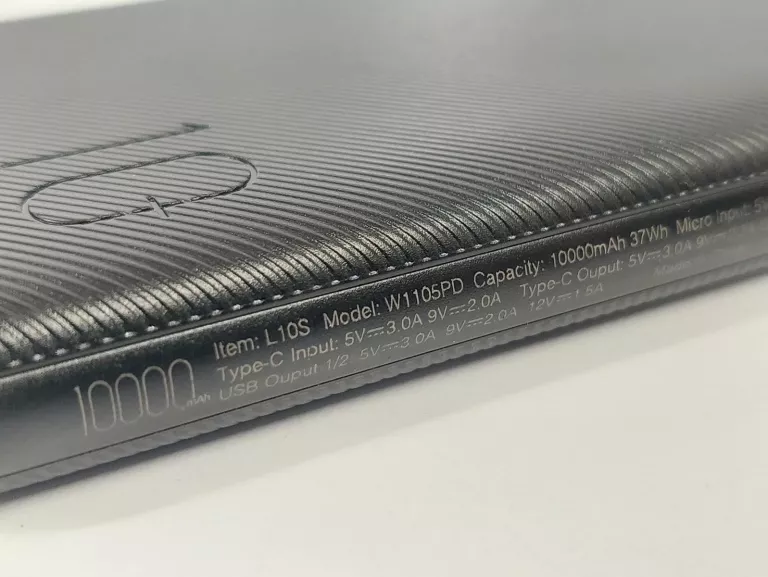 VEGER POWERBANK 10000 MAH PD QC3.0 2A 20W L10S (W1105PD) CZARNY