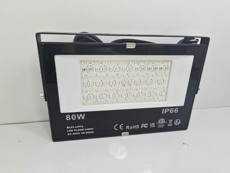 LED FLOOD LIGHT ILC PUD DWIE SZTUKI