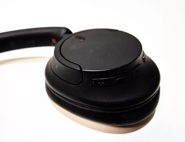 SŁUCHAWKI BEZPRZEWODOWE  SONY WH-CH720N