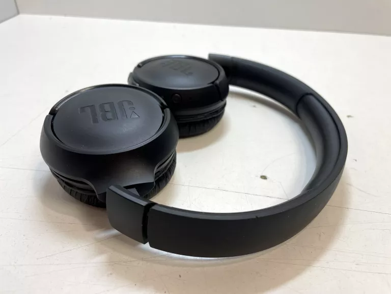 SŁUCHAWKI BEZPRZEWODOWE NAUSZNE JBL TUNE 570BT