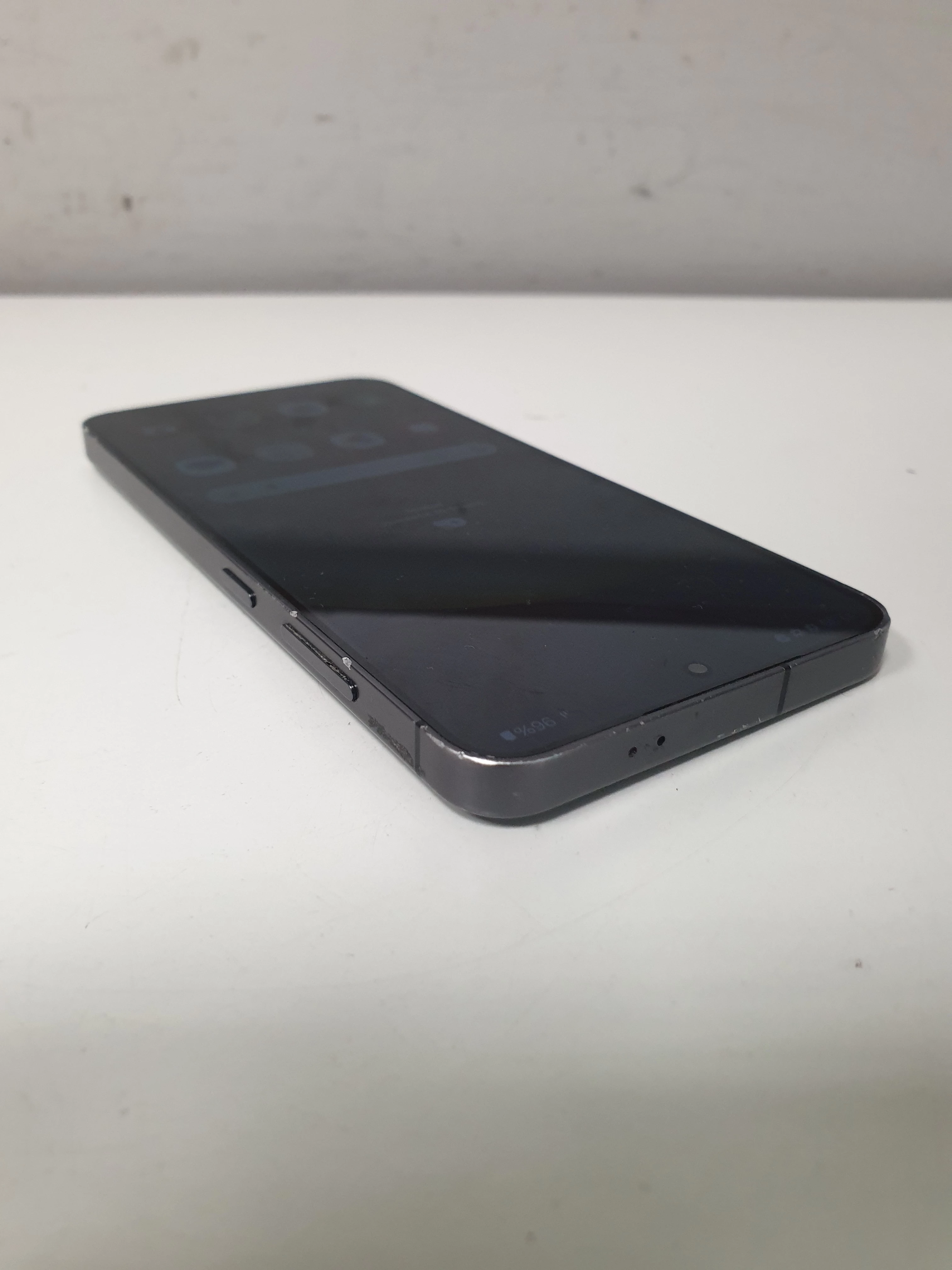 telefon-samsung-galaxy-s24-8128gb-konto-sansung-wbudowana-pamiec-202869-214189