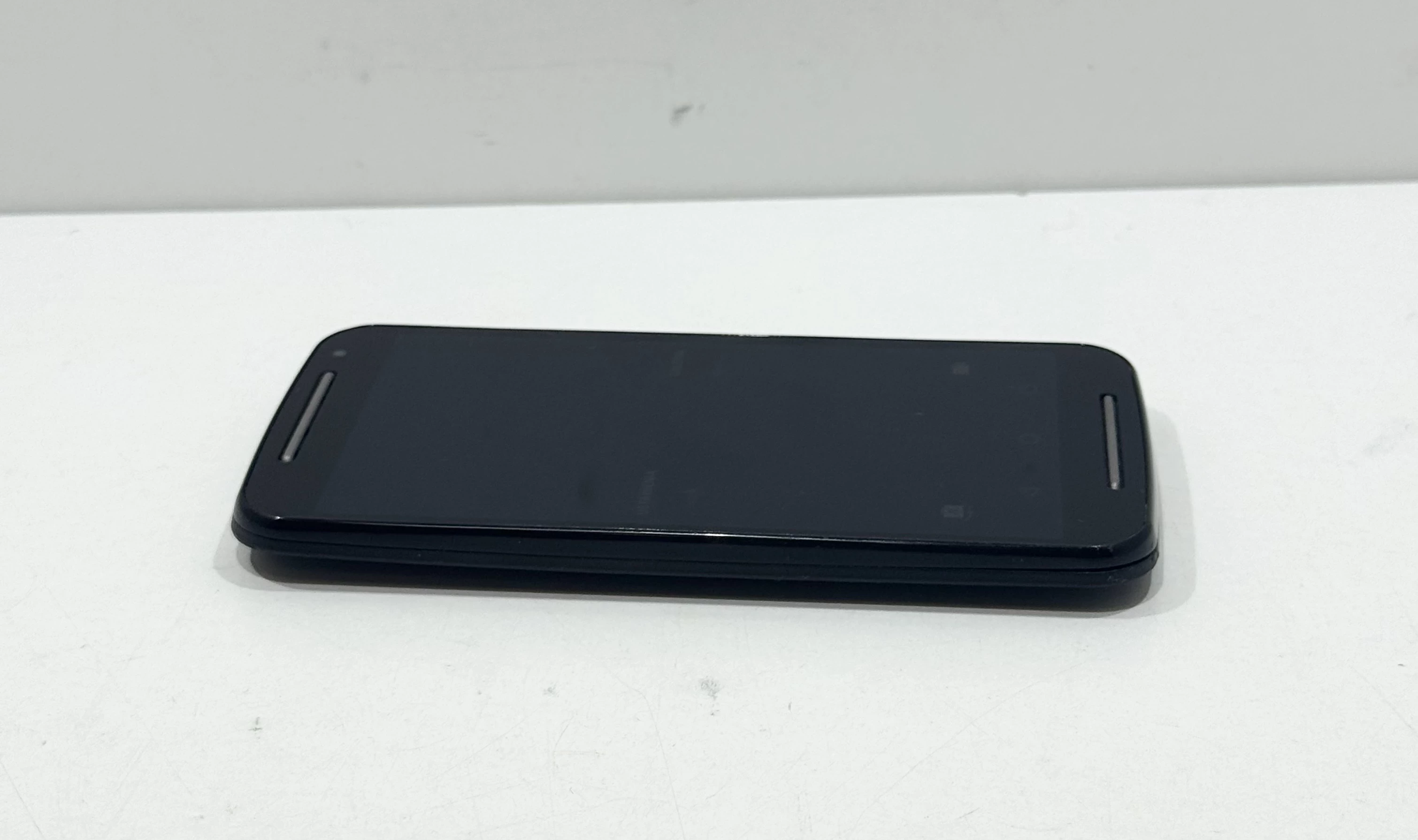 telefon-motorola-moto-g2-przekatna-ekranu-500