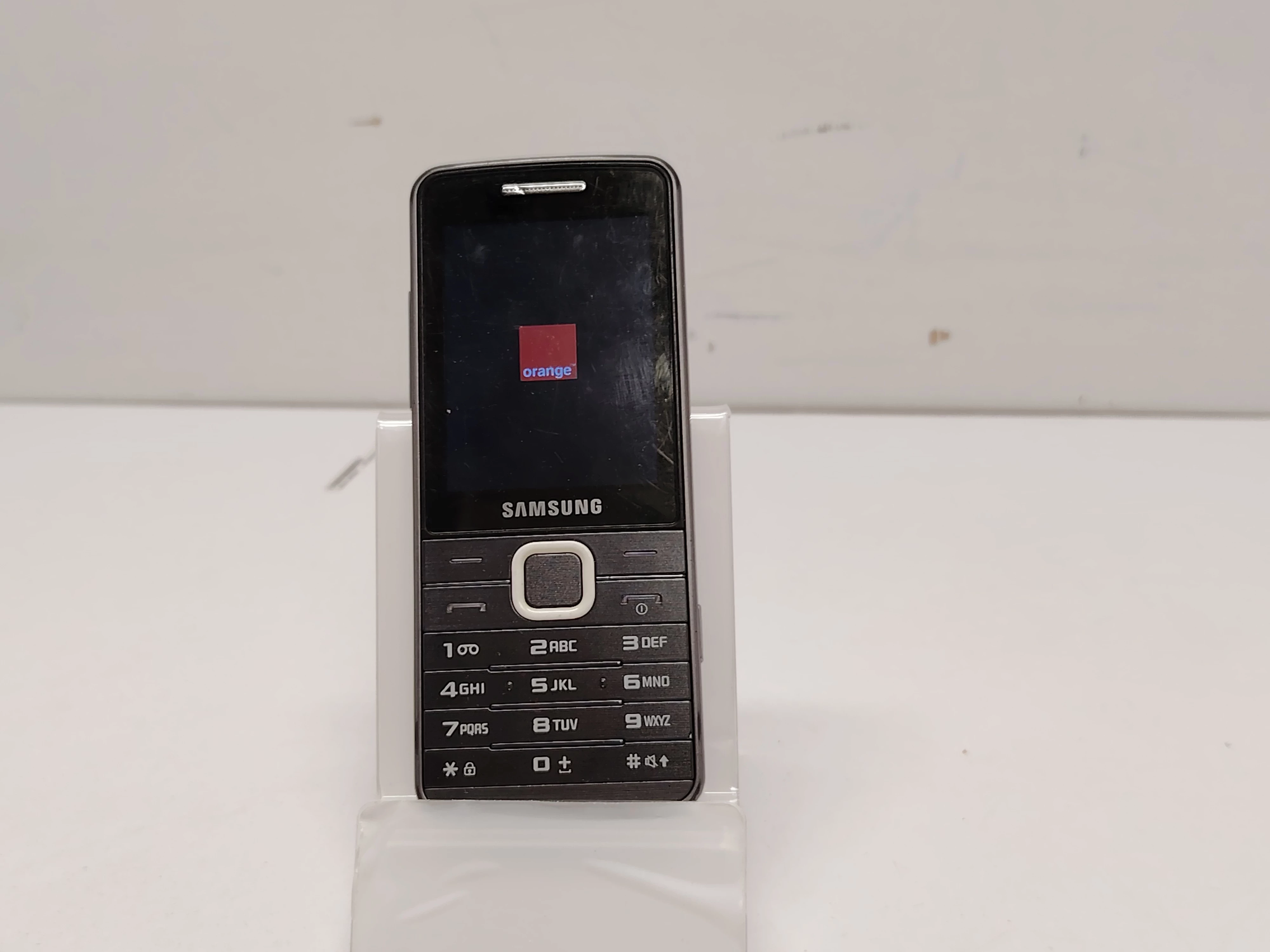telefon-samsung-gt-s5610-wbudowana-pamiec-202869-214229