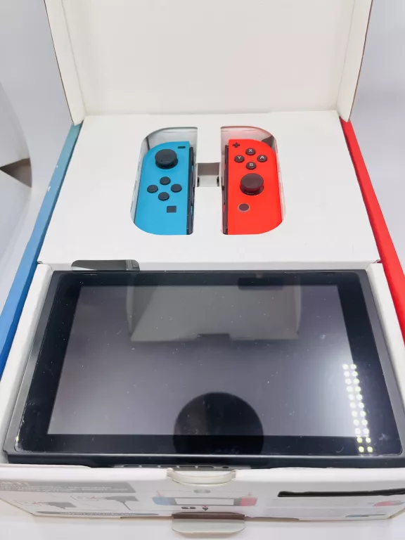 KONSOLA NINTENDO SWITCH KOMPLET