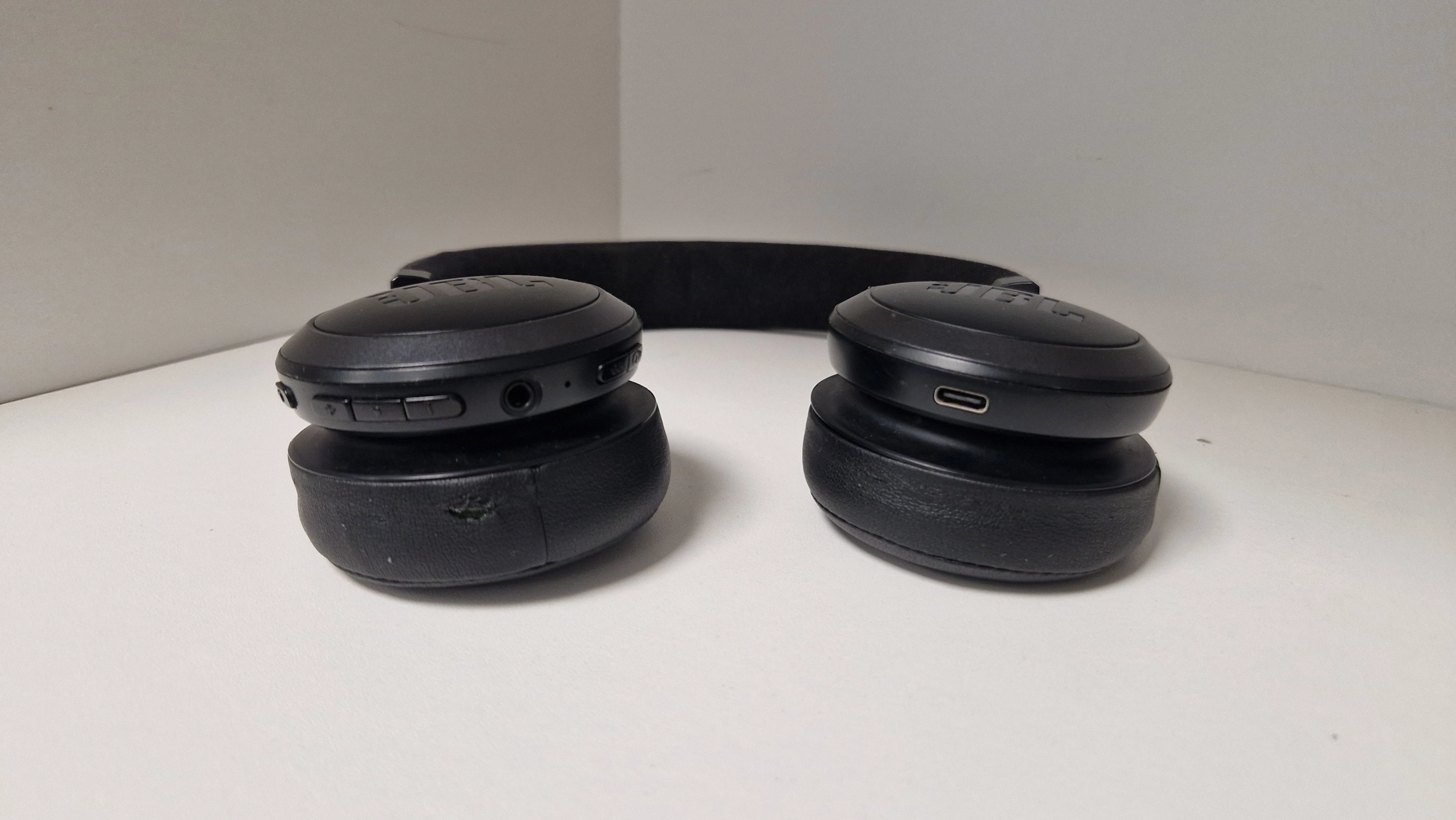 sluchawki-nauszne-jbl-live-670nc-ean-gtin-1200130004735