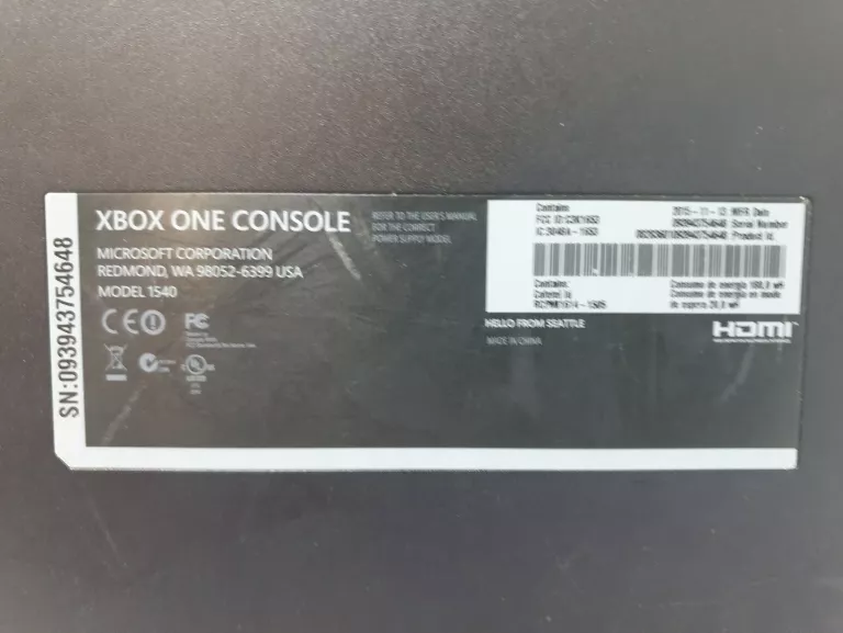 KONSOLA XBOX ONE 1540 500GB + 3 PADY + 2 GRY