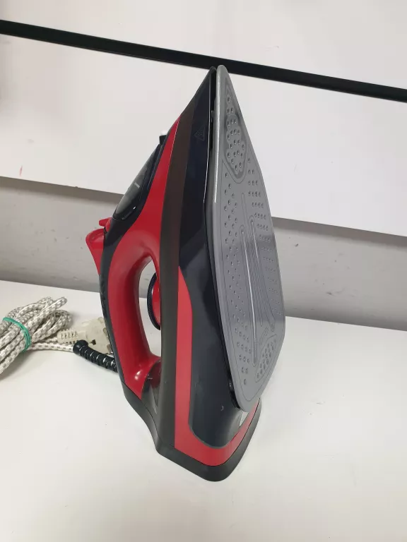 ŻELAZKO PAROWE HOFFEN STOPA CERAMICZN 2600W SI8432