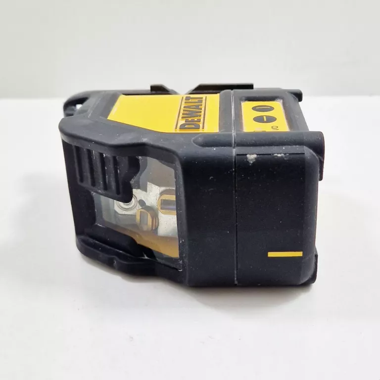 LASER KRZYŻOWY DEWALT DW088K CZERWONY