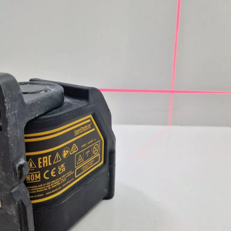 LASER KRZYŻOWY DEWALT DW088K CZERWONY