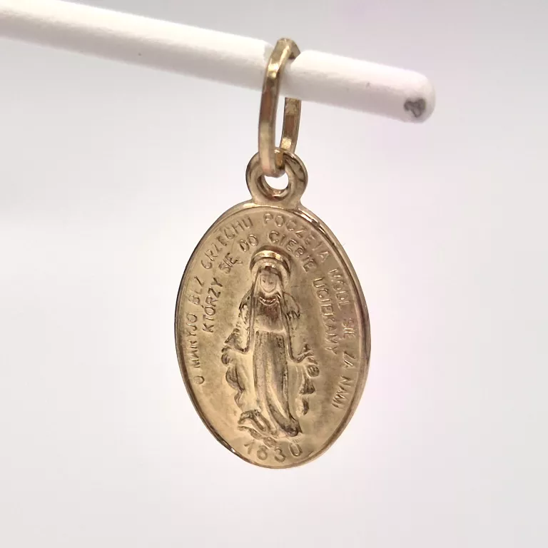 ZŁOTA ZAWIESZKA MATKA BOSKA 333 0,73G