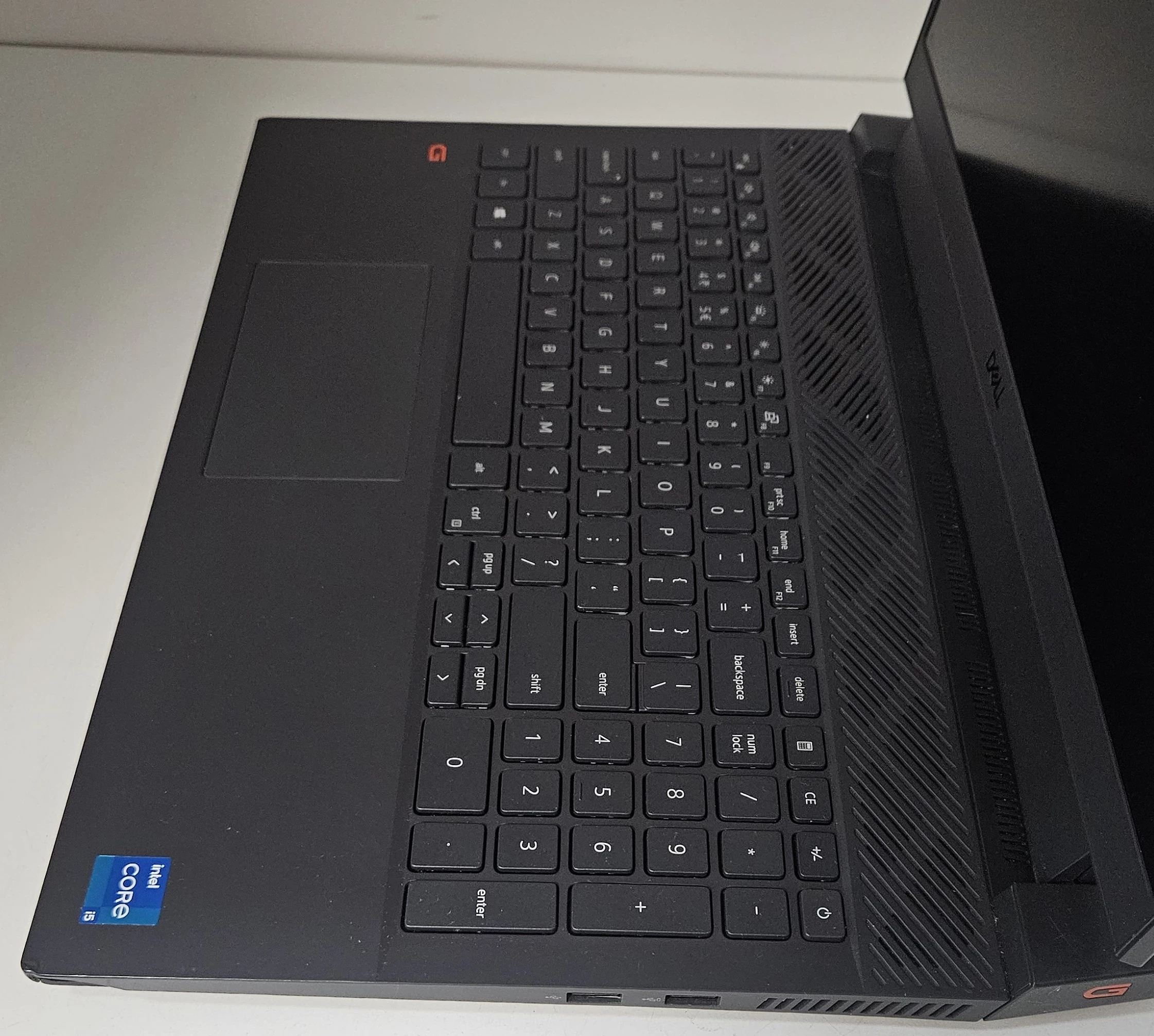 laptop-dell-g15-5511-zasilacz-seria-procesora-4366-20