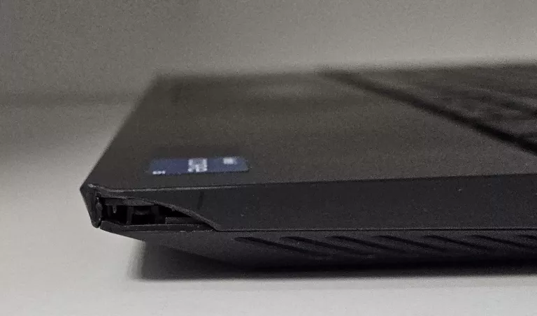 laptop-dell-g15-5511-zasilacz-pojemnosc-dysku-512