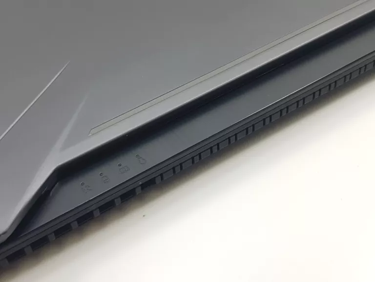 LAPTOP ASUS TUF GAMING FX505D R7 3750H/16GB RAM/512GB SSD/GTX 1660 TI