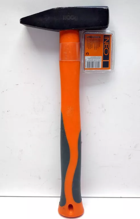 MŁOTEK ŚLUSARSKI 500G TRZONEK WŁÓKNO SZKLANE 25-042 NEO