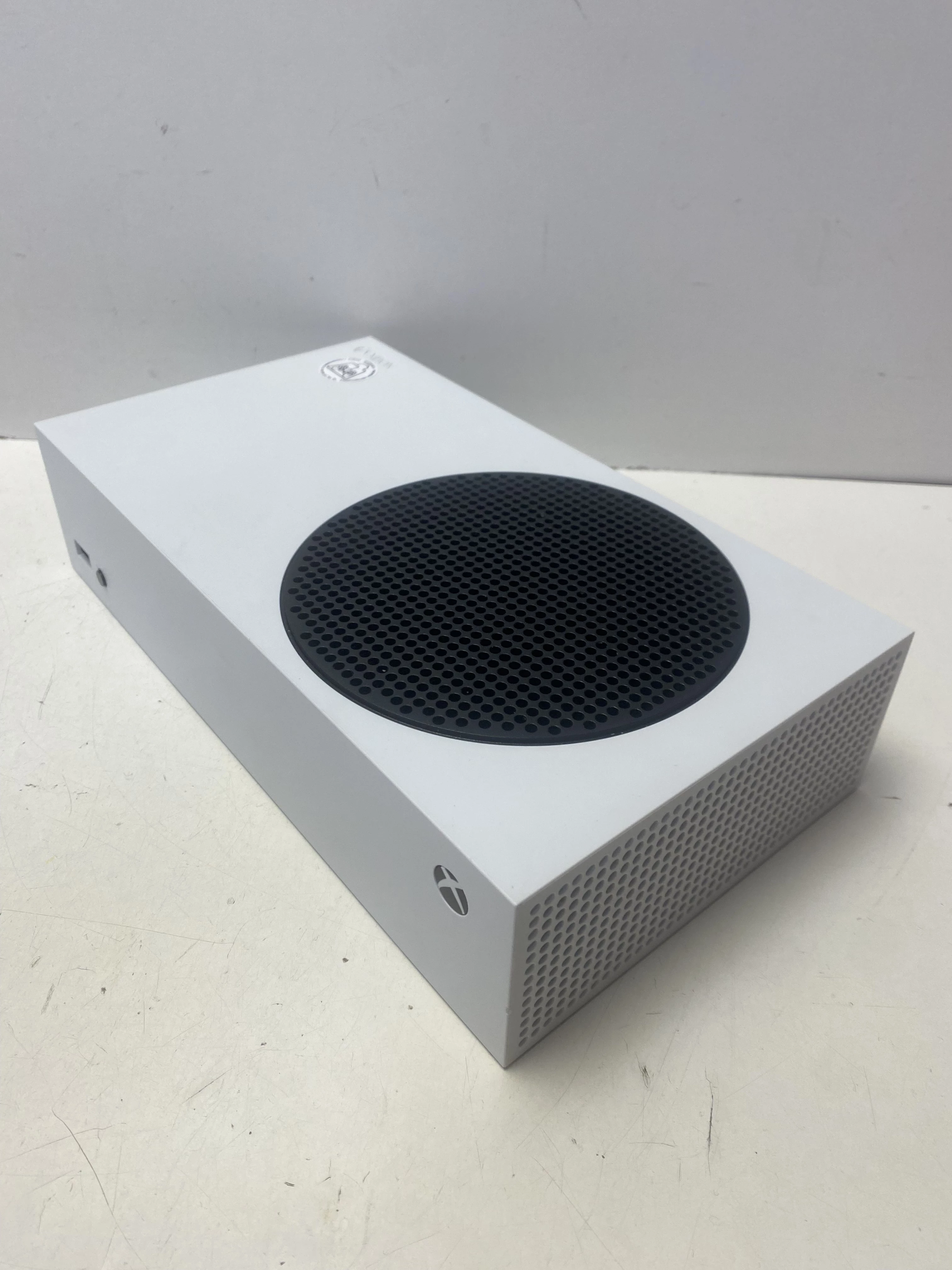 konsola-xbox-series-s-1883-512gb-digital-opis-zawiera-baterie-250685-2006717