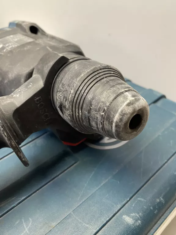 MŁOTOWIERTARKA BOSCH GBH 240 SDS PLUS 790W 2.7J