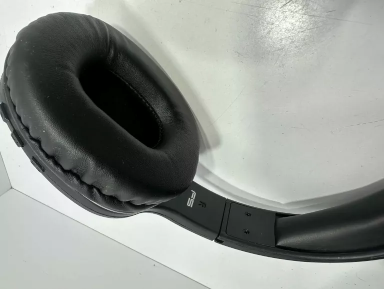 sluchawki-nauszne-bezprzewodowe-fh0918-kolor-dominujacy-129357-3