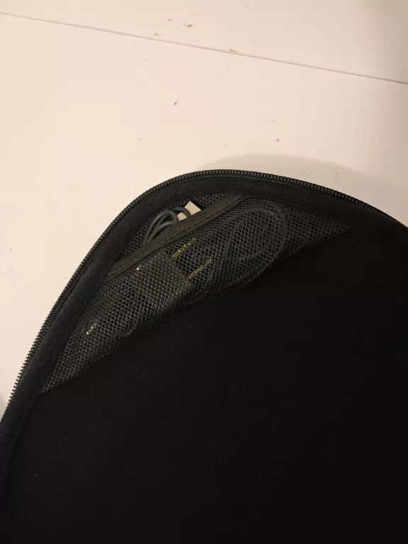 SŁUCHAWKI PHILIPS 8000 SERIES PUDEŁKO