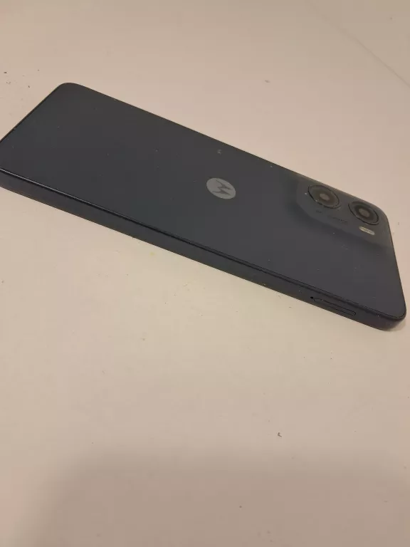 TELEFON MOTOROLA MOTO E15