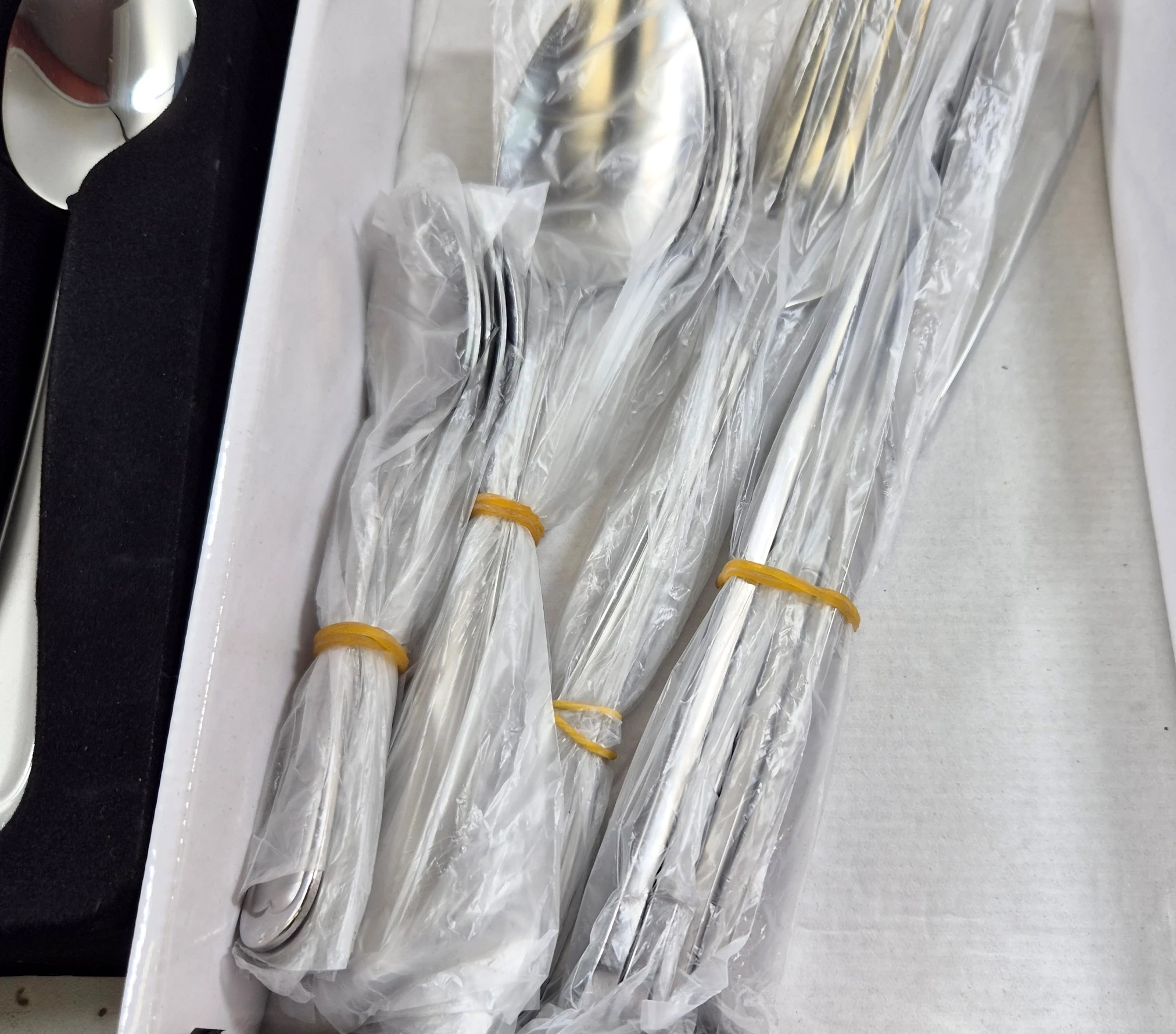 komplet-zestaw-sztuccow-ambition-heart-24-dla-6-osob-ean-gtin-5907078431130