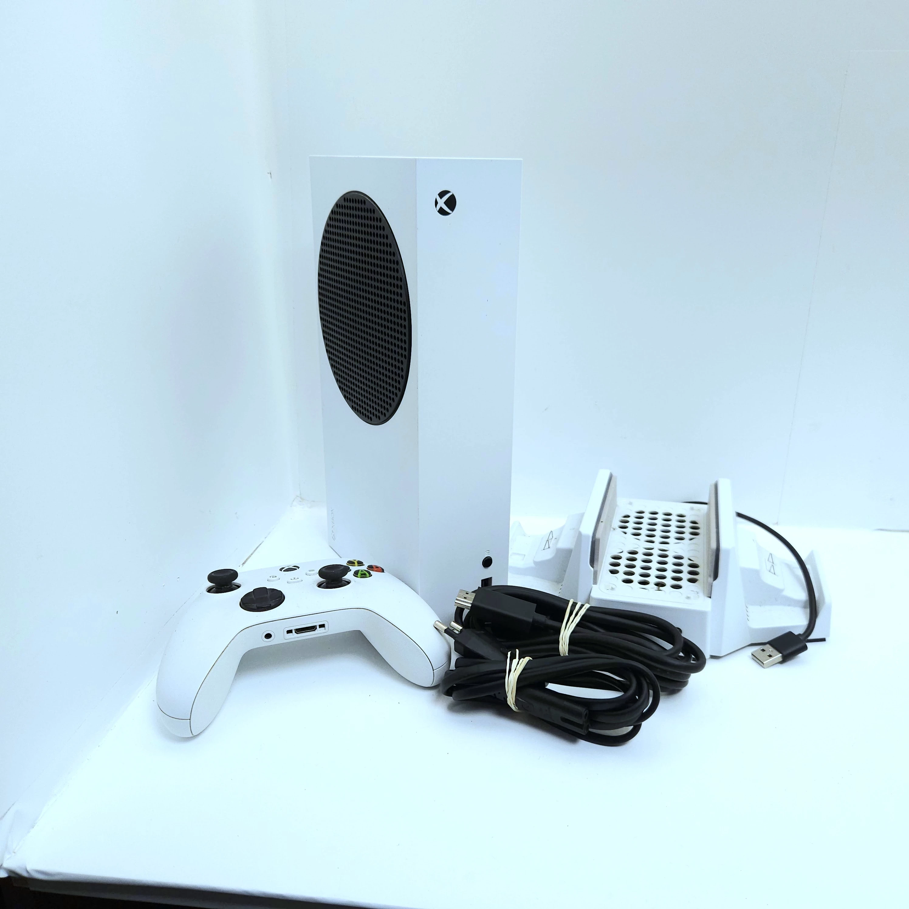 konsola-xbox-series-s-512-gb-staromiejska-6-jawor-sj