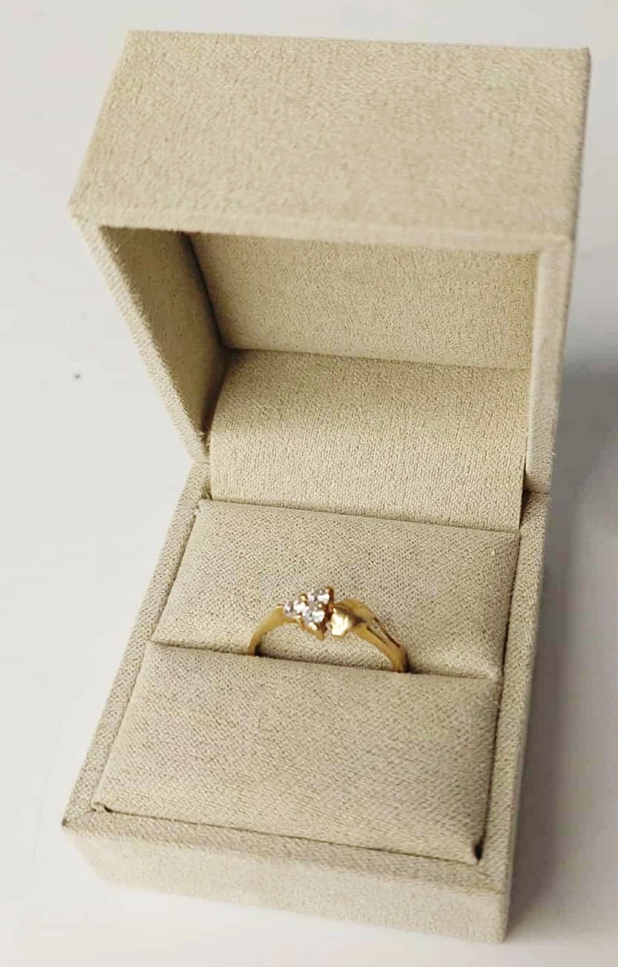 pierscionek-585-waga-ok-137g-r12-dluga-15-zgierz-inez