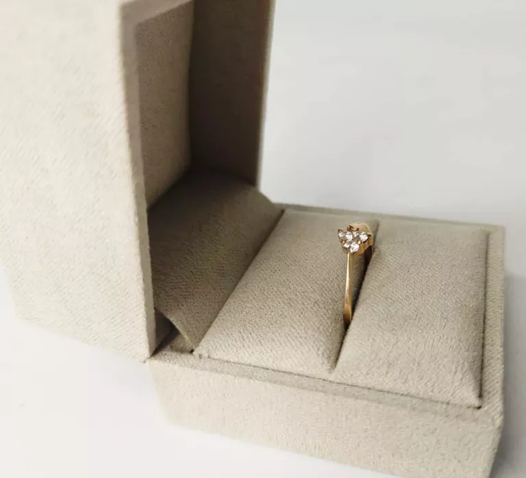 pierscionek-585-waga-ok-137g-r12-rodzaj-2205-2