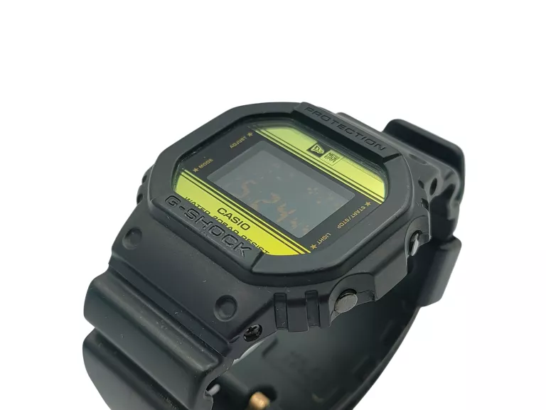 ZEGAREK MĘSKI CASIO G-SHOCK DW-5600NE G-SHOCK X NEW ERA LIMITED