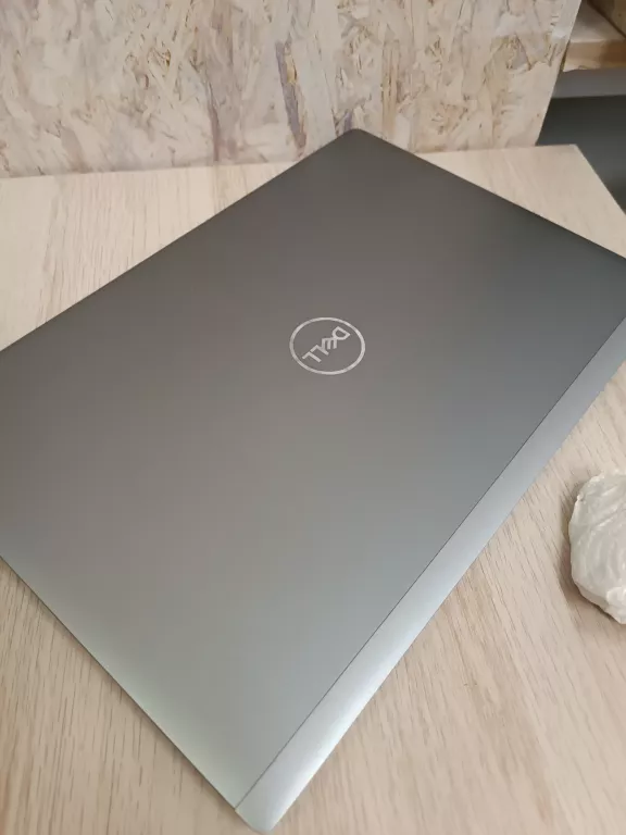 LAPTOP DELL LATITUDE 7640 32GB 1TB ZASIALCZ