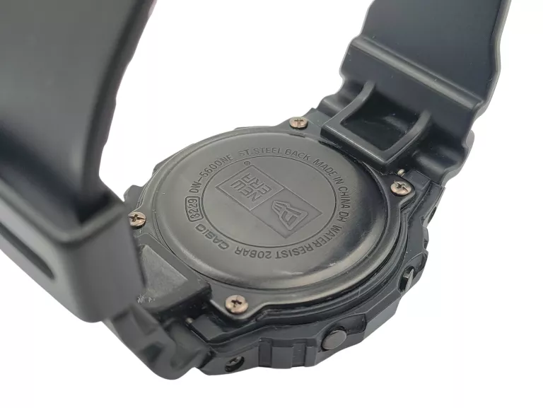 ZEGAREK MĘSKI CASIO G-SHOCK DW-5600NE G-SHOCK X NEW ERA LIMITED