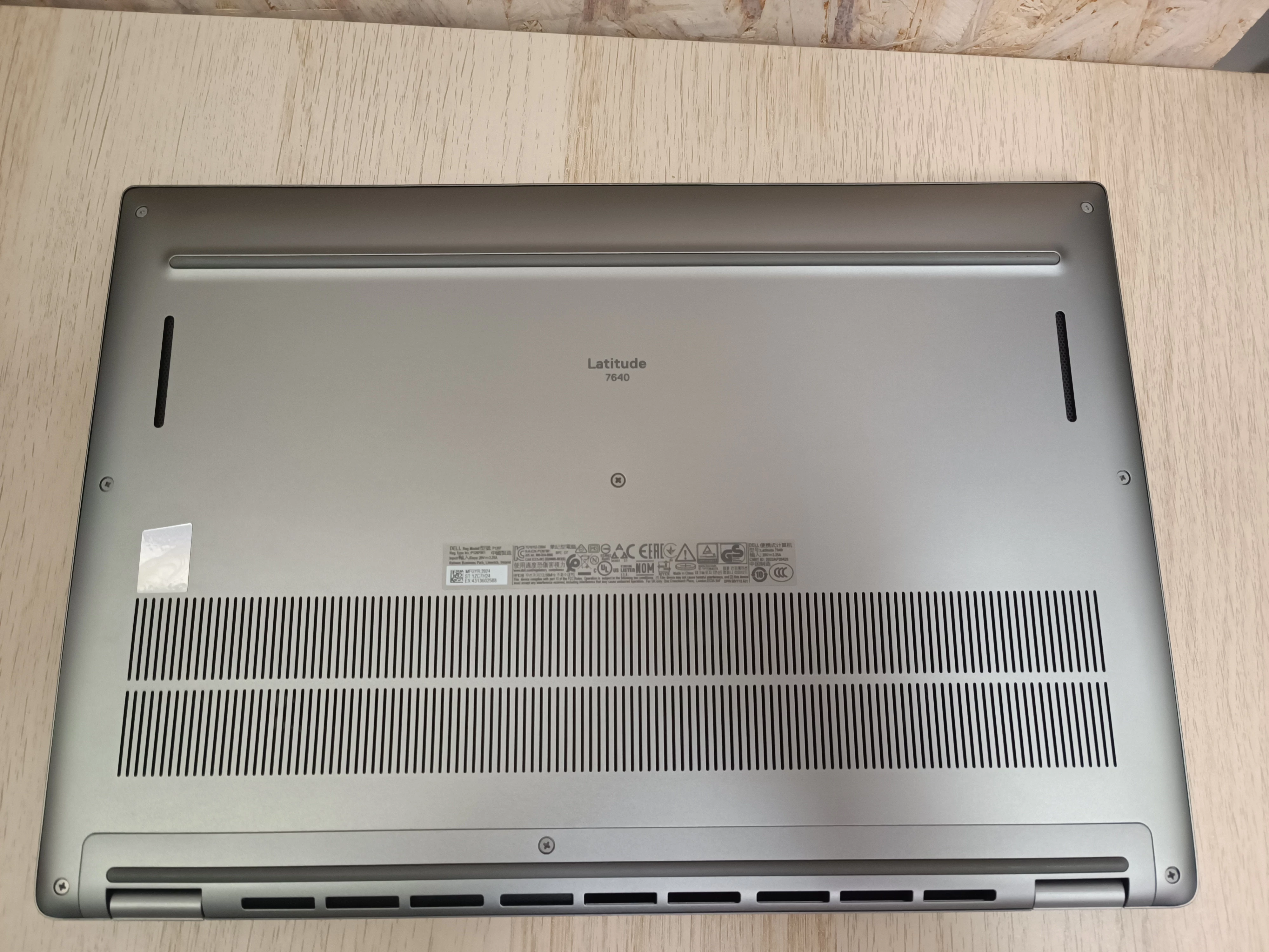 laptop-dell-latitude-7640-32gb-1tb-zasialcz-kod-producenta-n010l764016emea-vp