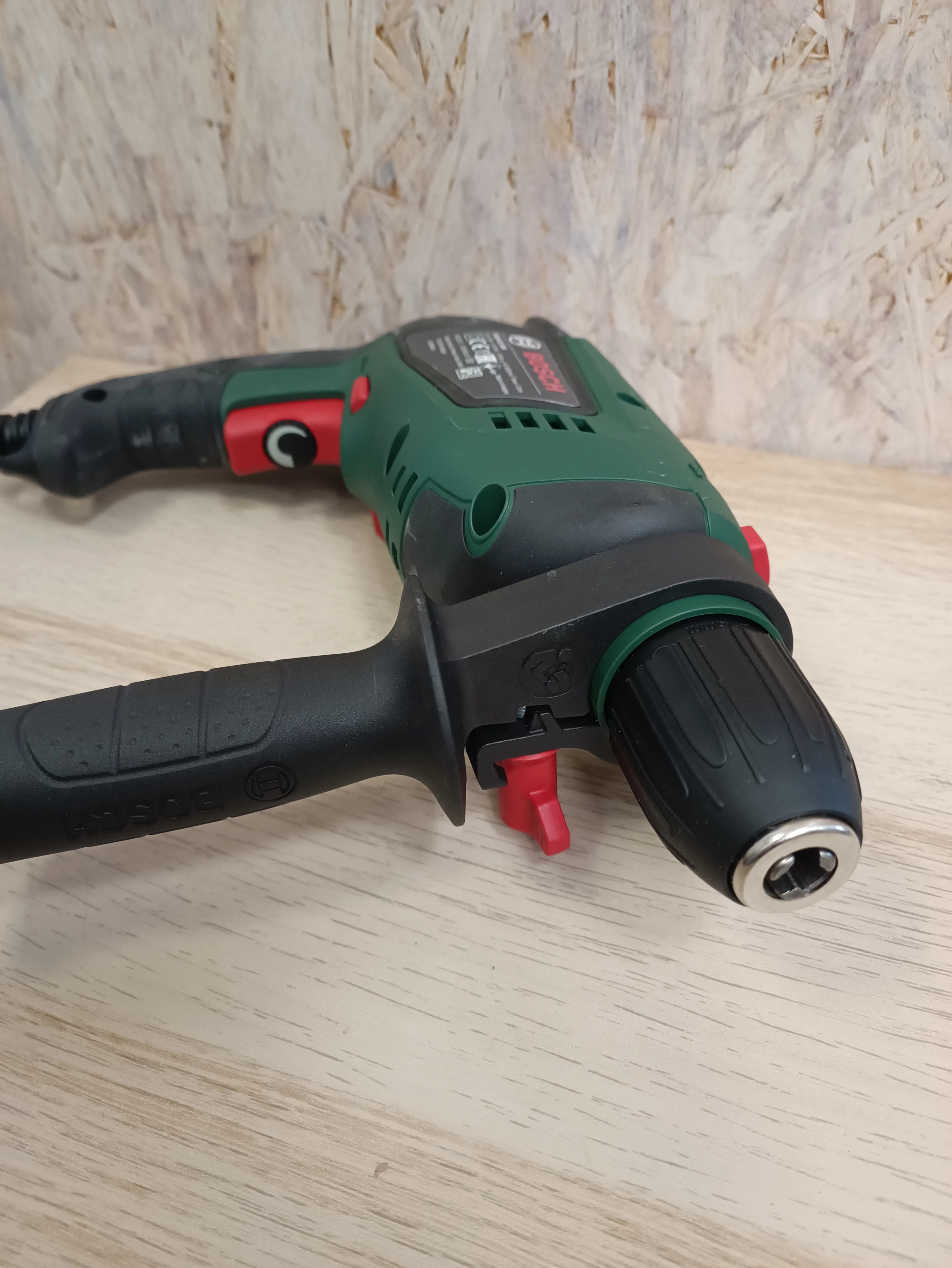 wiertarka-udarowa-bosh-universal-impact-700-walizka-ean-gtin-3165140840781