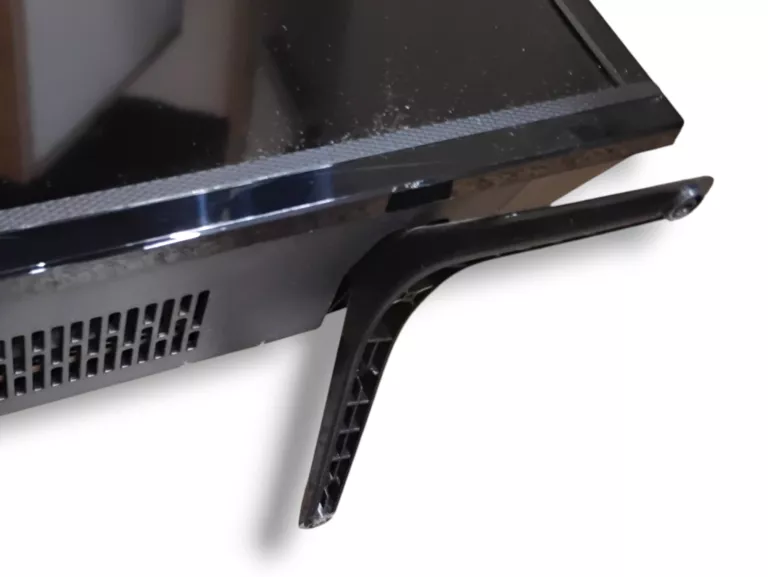 telewizor-32-thomson-32hd3306-pilot-typ-telewizora-211486-250142