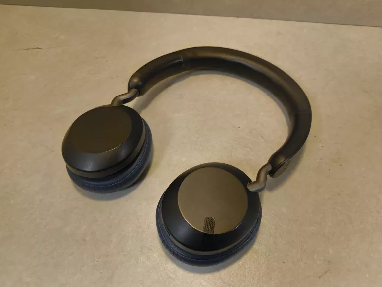 sluchawki-jabra-elite-45h-opis-osiedle-niepodleglosci-1-krakow