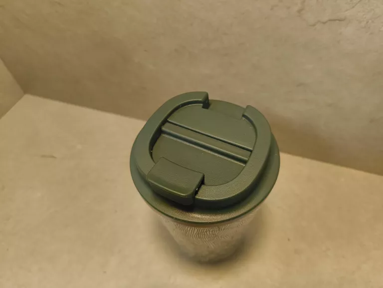 KUBEK ZIELONY BIAŁY STARBUCKS