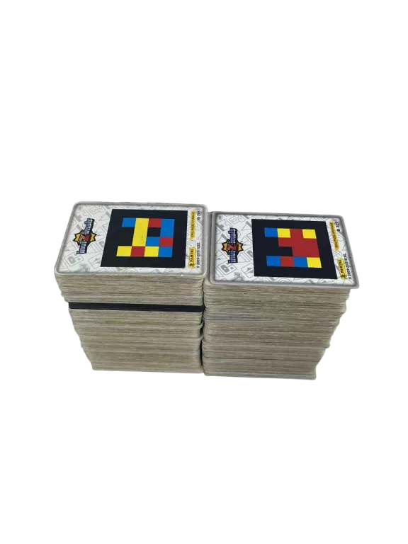 karty-kolekcjonerskie-panini-invisimals-2009-2016-ok650-kart-pokemon-raciborska-3-gliwice-g1