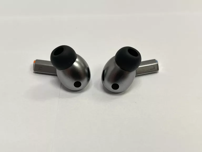SŁUCHAWKI BT SAMSUNG GALAXY BUDS 3 PRO STAN BDB!
