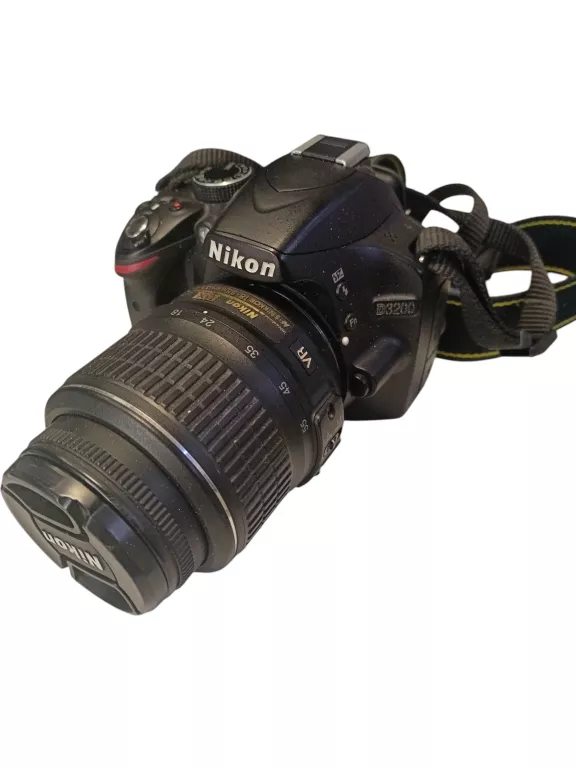 APARAT NIKON D3200 + OBIEKTYW NIKKOR AF-S 18-55MM