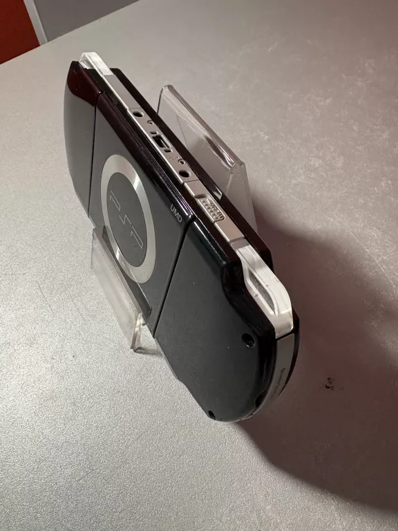 konsola-sony-psp-slim-2004-zasilacz-pokrowiec-adapter-opis-kod-producenta-2004