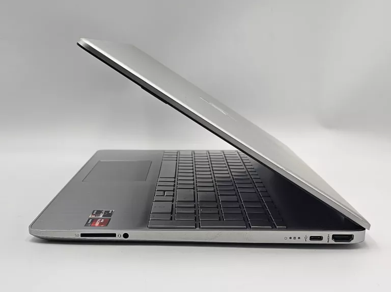 LAPTOP HP 15S-EQ2470NW RYZEN3 8GB 512GB WIN11H + ZASILACZ