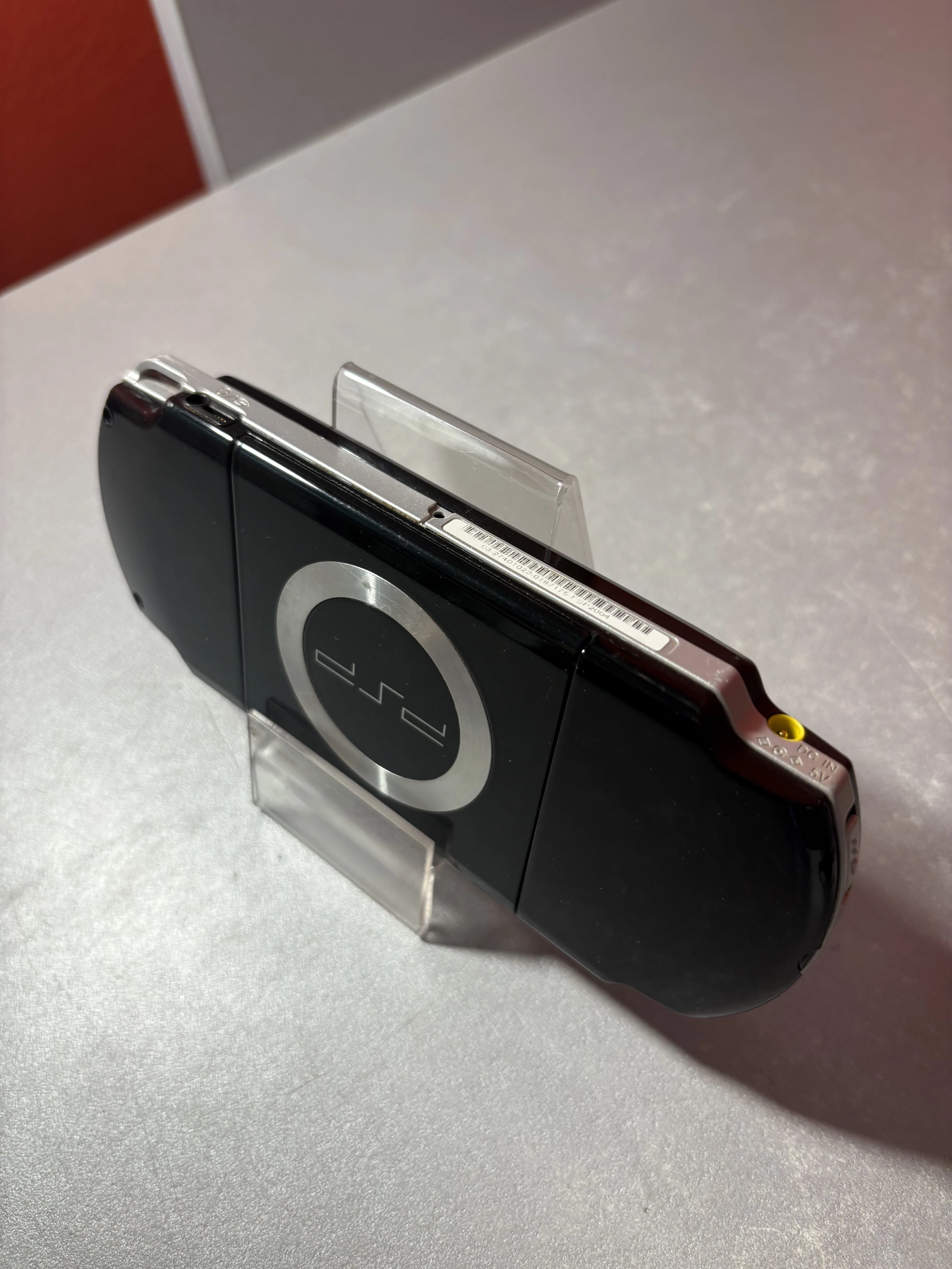 konsola-sony-psp-slim-2004-zasilacz-pokrowiec-adapter-opis-producent-248914-1705040