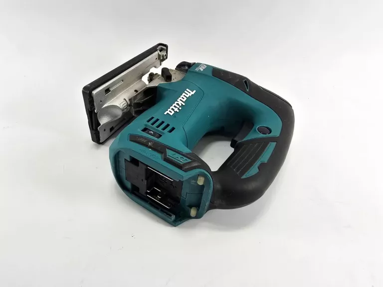 AKUMULATOROWA WYRZYNARKA 18V MAKITA DJV182 BODY