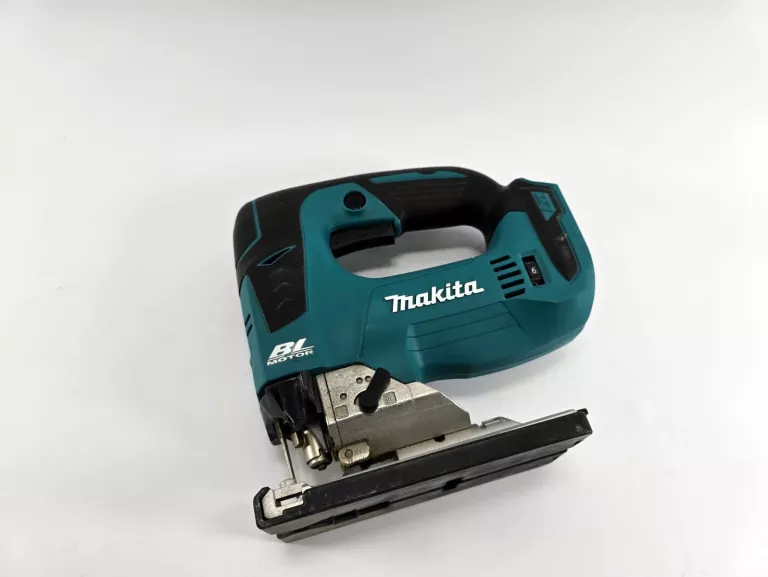 AKUMULATOROWA WYRZYNARKA 18V MAKITA DJV182 BODY