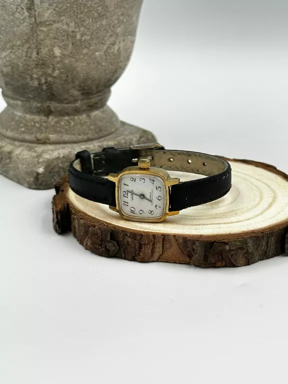 zegarek-damski-chaika-vintage-z-lat-80-mechaniczny-pozlacany-au10-ean-gtin-5905952209882