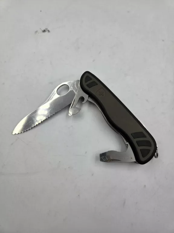 SCYZORYK VICTORINOX SWISS SOLDIER'S KNIFE 08 - GREEN/BLACK