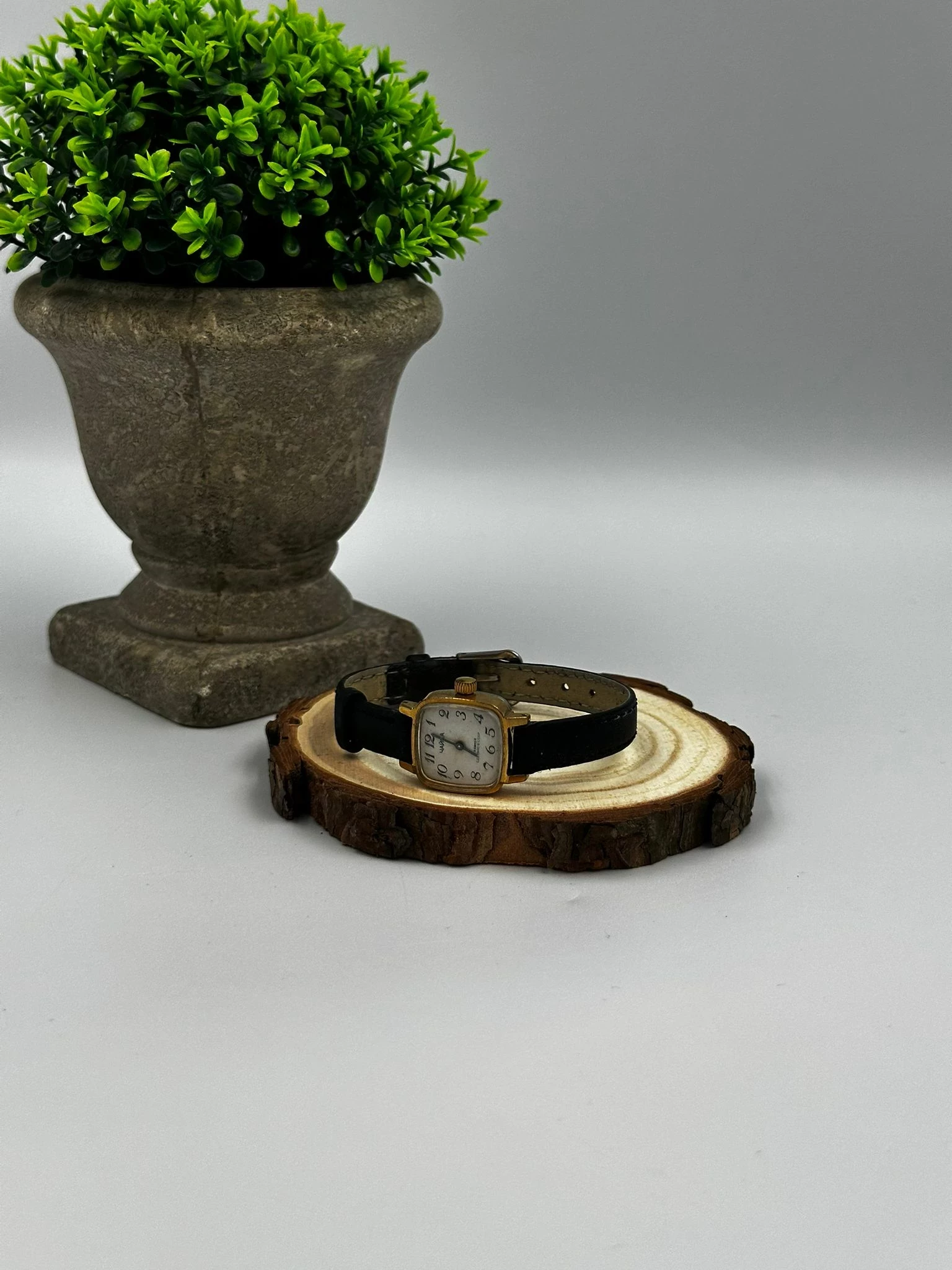 zegarek-damski-chaika-vintage-z-lat-80-mechaniczny-pozlacany-au10-material-paska-129219-15